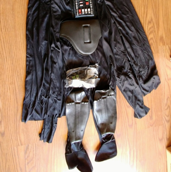 NWT Rubie's Star Wars Darth Vader Child's Costume - Picture 4 of 5